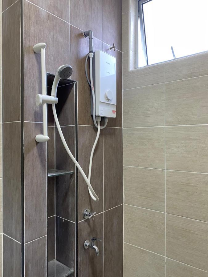 Cempaka Homestay Soga Perdana Batu Pahat Ngoại thất bức ảnh